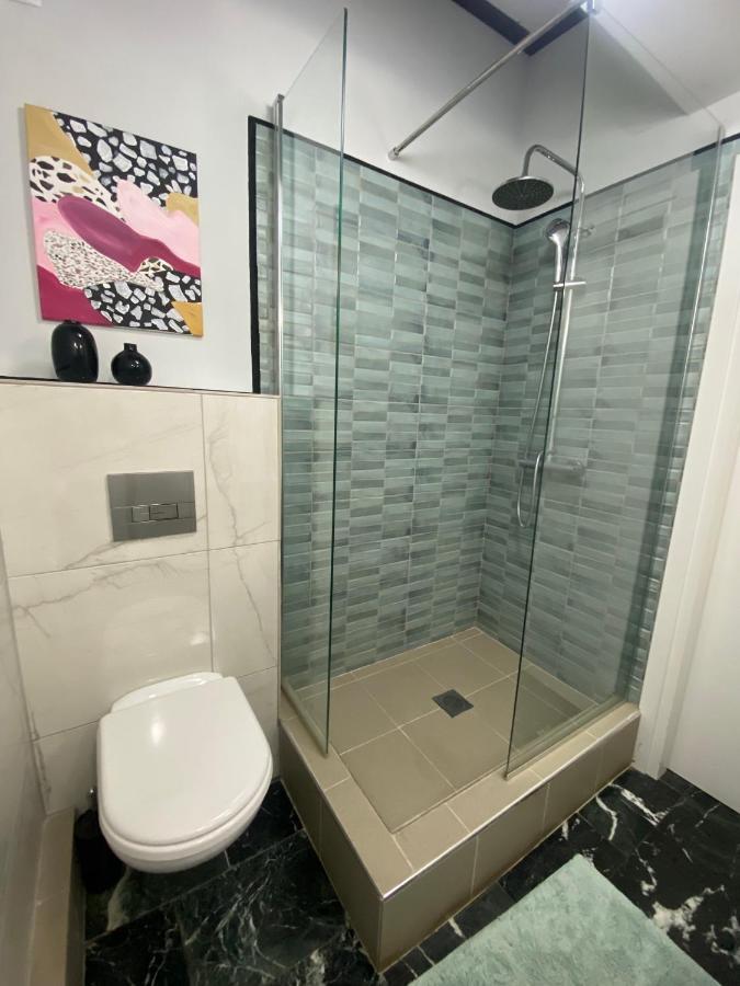 5 Rooms Athènes Extérieur photo
