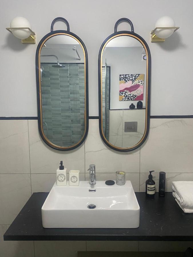 5 Rooms Athènes Extérieur photo