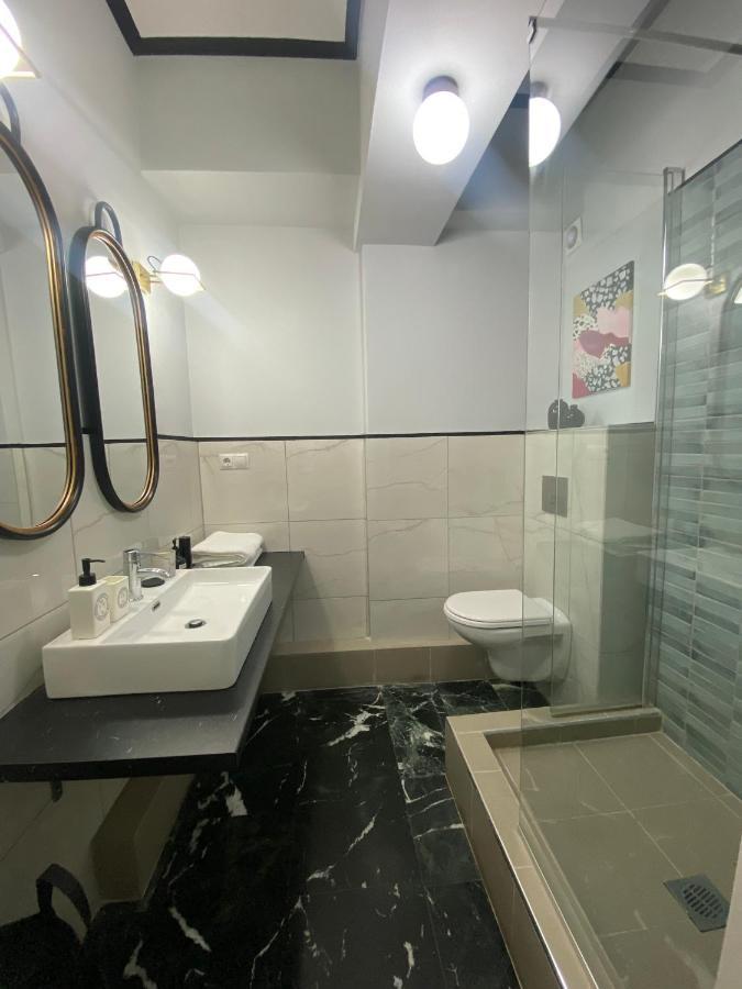 5 Rooms Athènes Extérieur photo