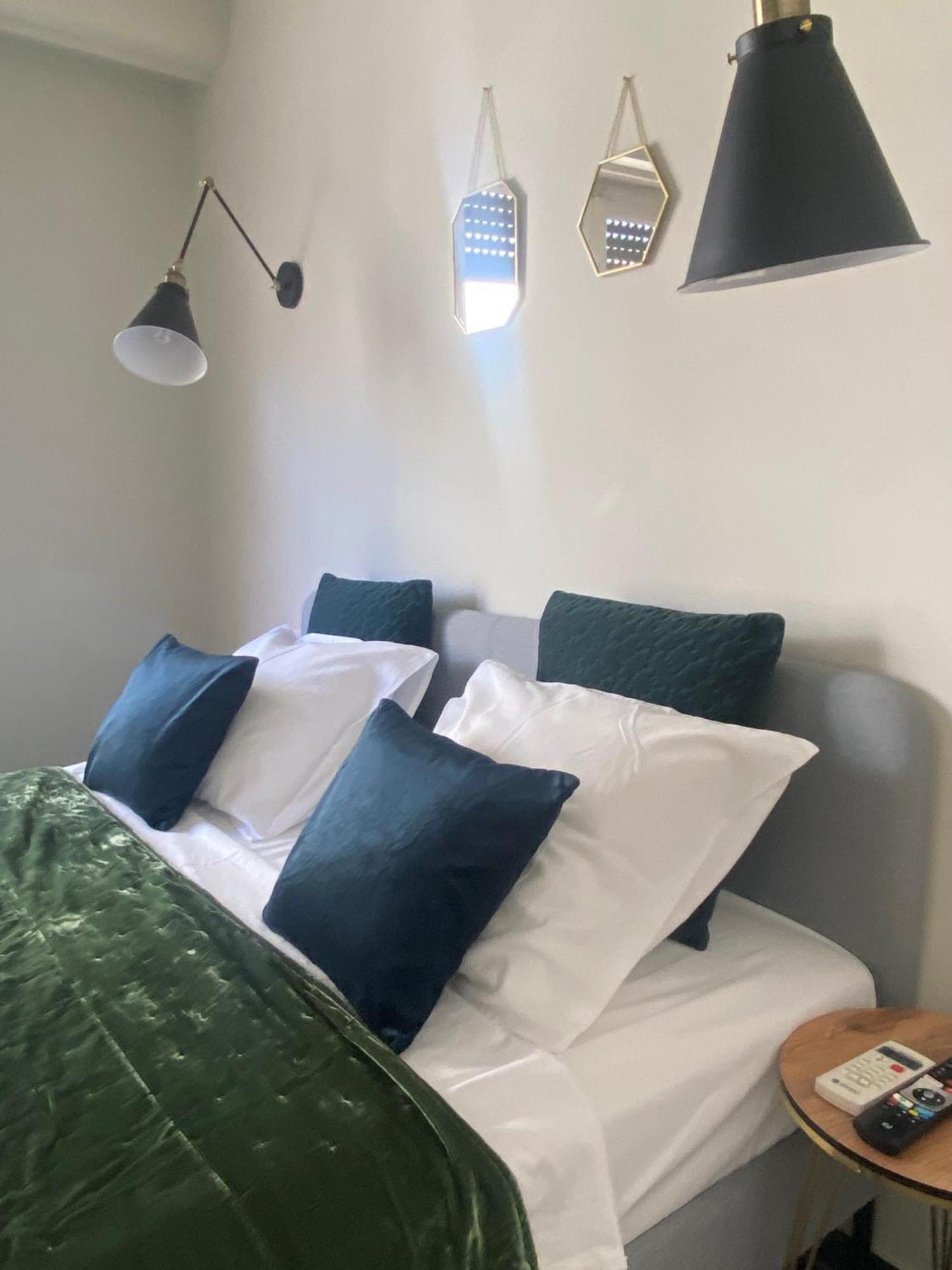 5 Rooms Athènes Extérieur photo