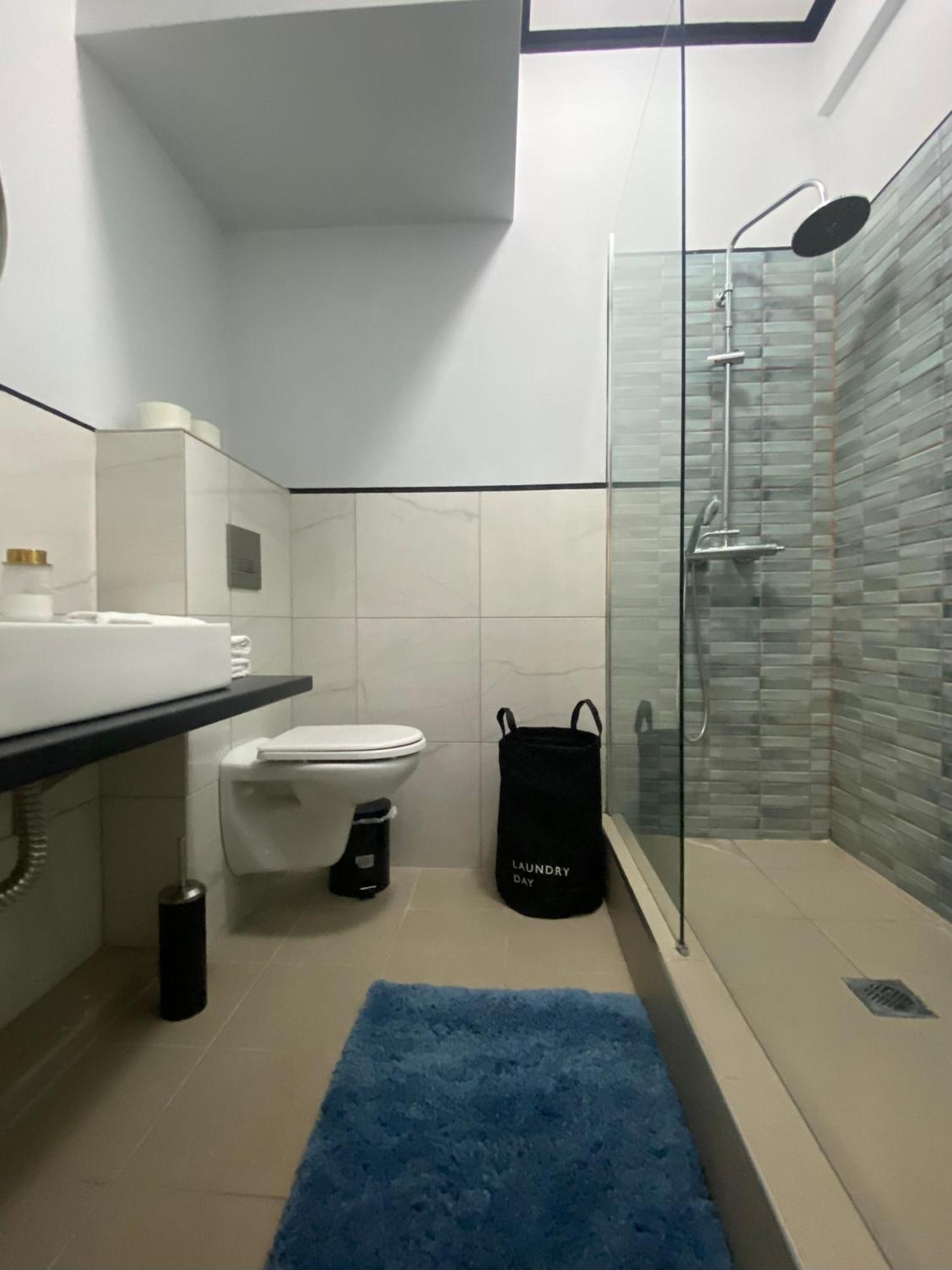 5 Rooms Athènes Extérieur photo