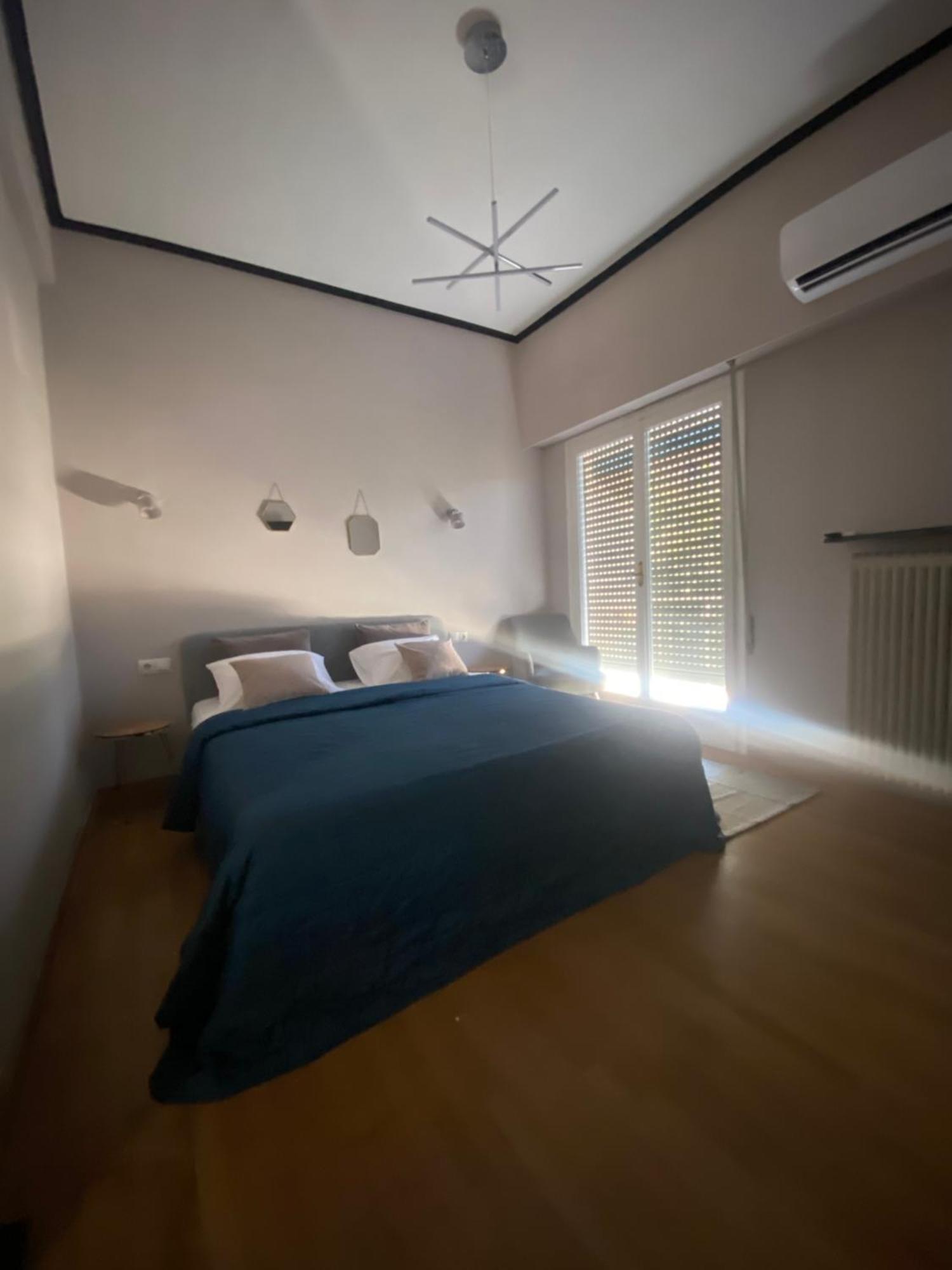 5 Rooms Athènes Extérieur photo
