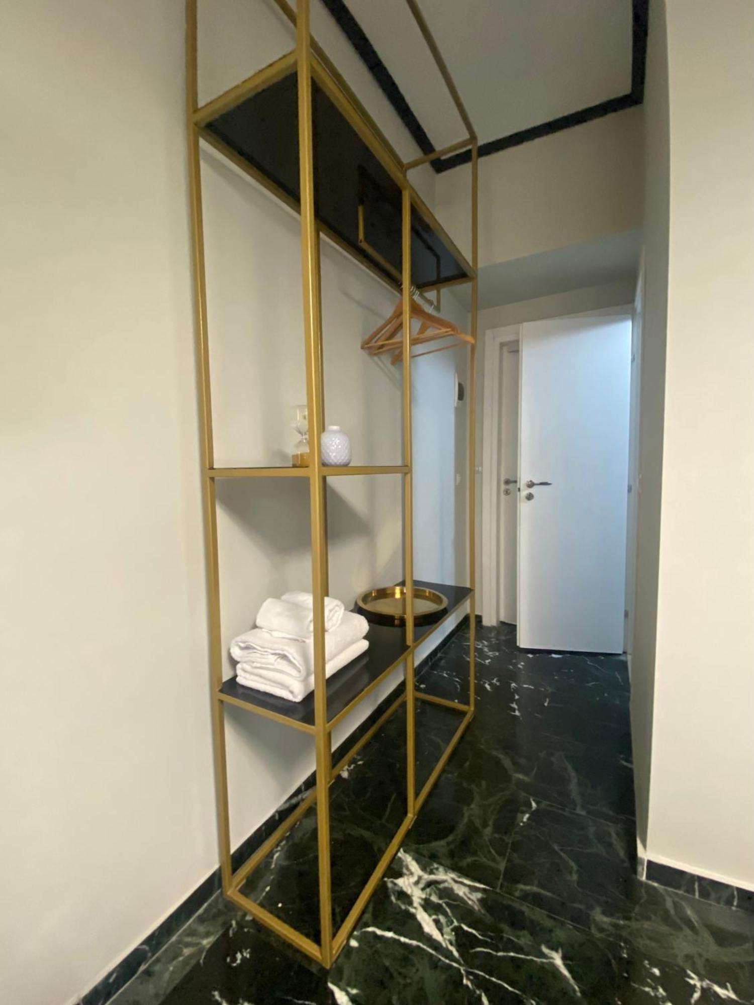 5 Rooms Athènes Extérieur photo