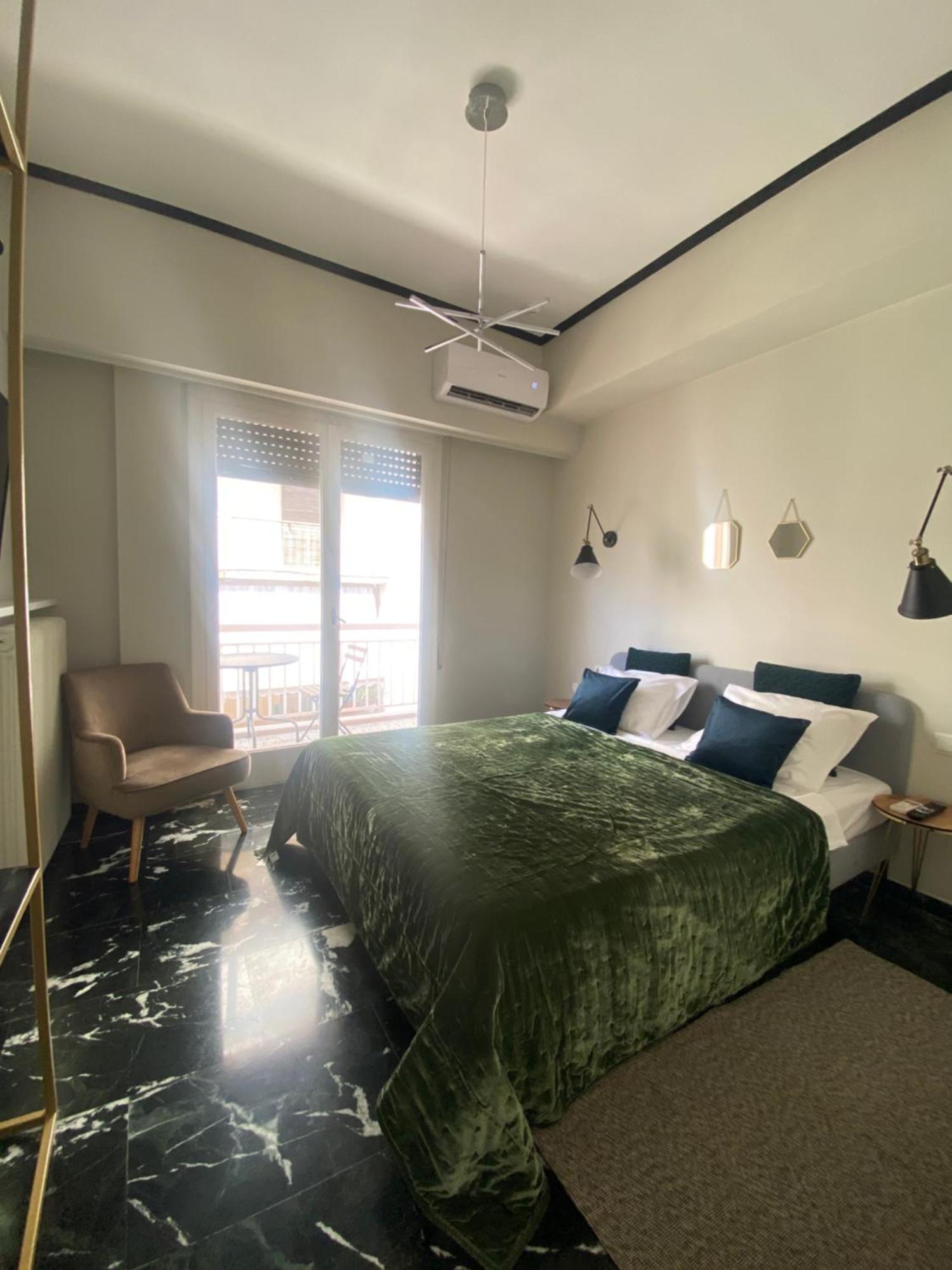 5 Rooms Athènes Extérieur photo