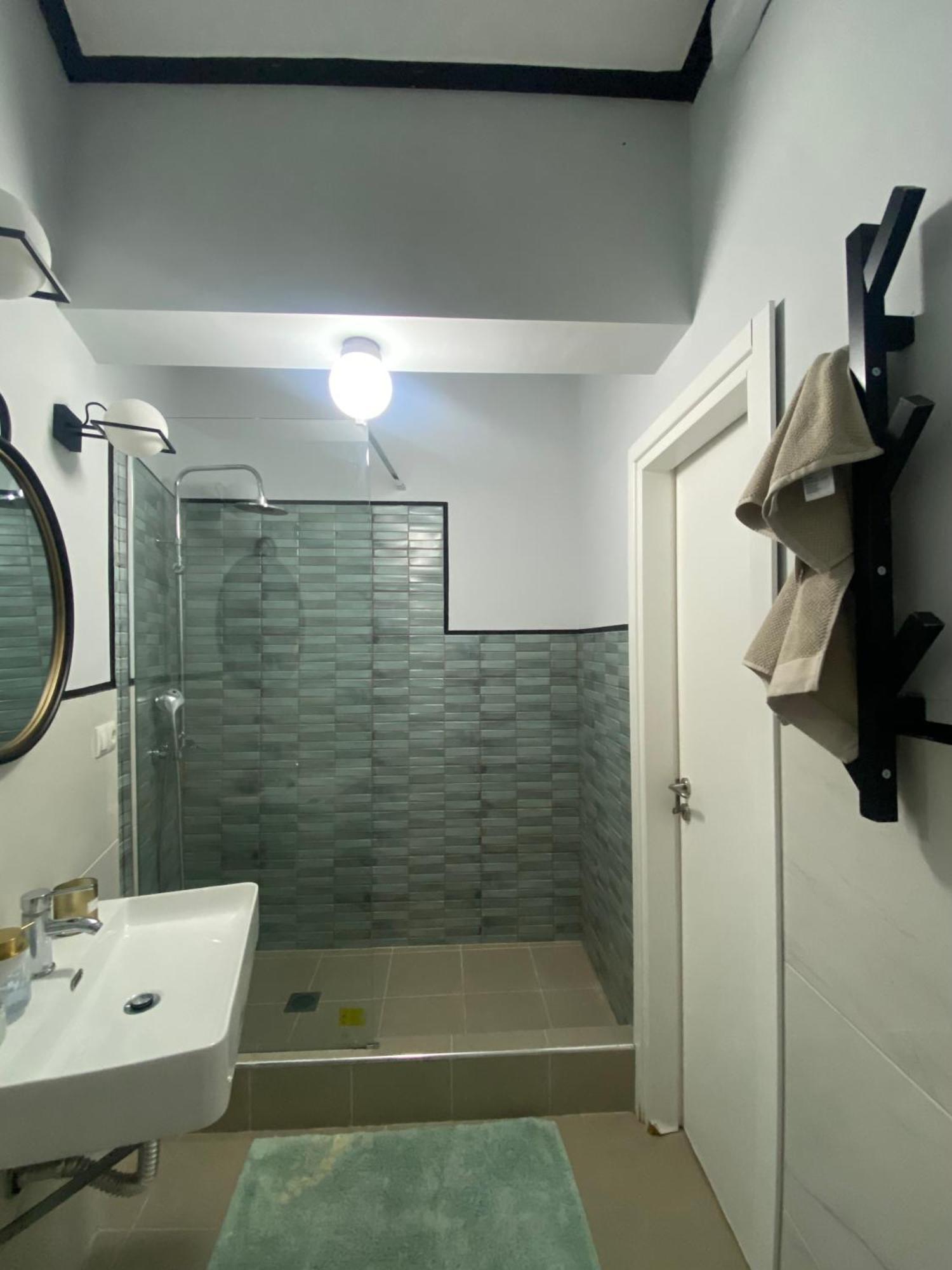 5 Rooms Athènes Extérieur photo